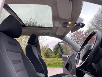 Volkswagen Tiguan 2.0 TSI Sport Auto 4WD Euro 4 5dr