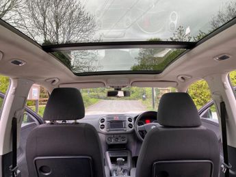 Volkswagen Tiguan 2.0 TSI Sport Auto 4WD Euro 4 5dr