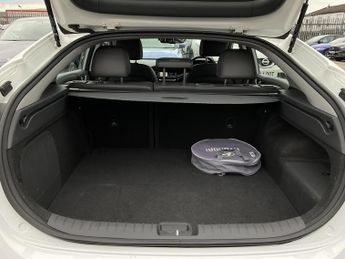 Hyundai Ioniq PREMIUM SE PHEV S-A