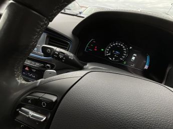 Hyundai Ioniq PREMIUM SE PHEV S-A