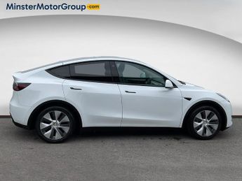 Tesla Model Y LONG RANGE AWD