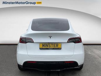 Tesla Model Y LONG RANGE AWD