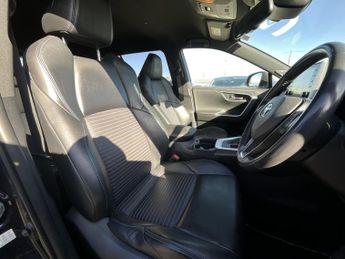 Toyota RAV4 DYNAMIC HEV 4X2 CVT