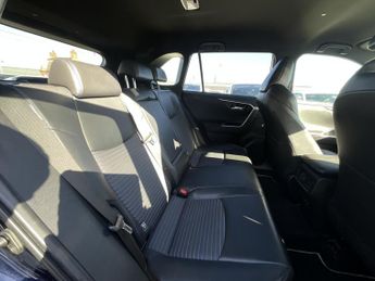 Toyota RAV4 DYNAMIC HEV 4X2 CVT