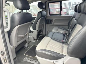 Hyundai i800 2.5 CRDi Style Auto Euro 5 5dr