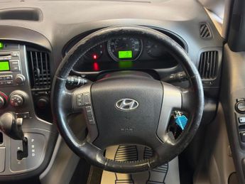 Hyundai i800 2.5 CRDi Style Auto Euro 5 5dr