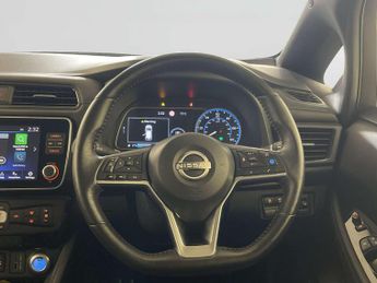 Nissan Leaf 39kWh Tekna Hatchback 5dr Electric Auto (150 ps)