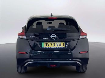 Nissan Leaf 39kWh Tekna Hatchback 5dr Electric Auto (150 ps)