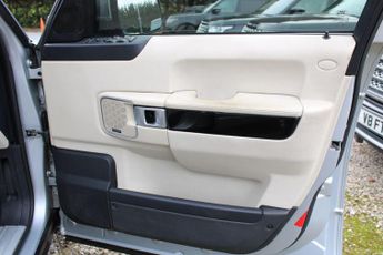 Land Rover Range Rover 3.6 TD V8 Vogue Auto 4WD Euro 4 5dr