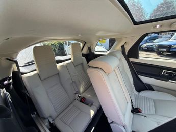 Land Rover Discovery Sport 2.2 SD4 HSE Luxury SUV 5dr Diesel Auto 4WD Euro 5 (s/s) (190 ps)