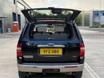 Ford Explorer 4.6 V8