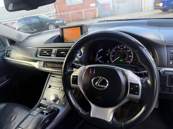 Lexus CT 1.8 200h SE-L CVT Euro 5 (s/s) 5dr