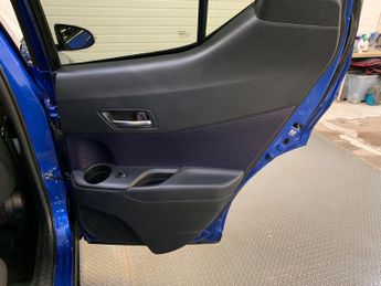 Toyota C-HR 1.8 VVT-h Dynamic CVT Euro 6 (s/s) 5dr