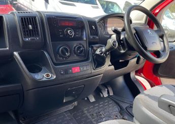 Peugeot Boxer 2.2 HDi 333 L1 H1 4dr