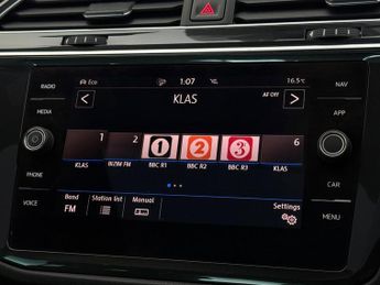 Volkswagen Tiguan 2.0 TDI R-Line DSG 4Motion Euro 6 (s/s) 5dr