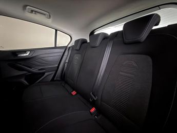 Ford Focus 1.0T EcoBoost Active Auto Euro 6 (s/s) 5dr