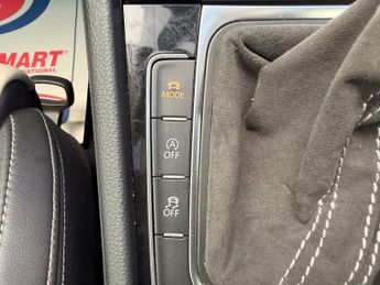 Volkswagen Golf 2.0 TSI BlueMotion Tech R DSG 4Motion Euro 6 (s/s) 3dr