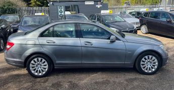 Mercedes-Benz C Class 2.1 C220 CDI BlueEfficiency Elegance Auto Euro 5 4dr