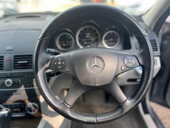 Mercedes-Benz C Class 2.1 C220 CDI BlueEfficiency Elegance Auto Euro 5 4dr
