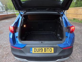 Vauxhall Grandland X 1.5 Turbo D BlueInjection Sport Nav Auto Euro 6 (s/s) 5dr