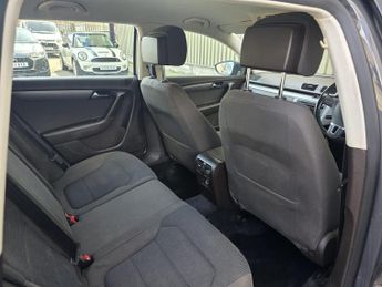Volkswagen Passat 1.4 TSI BlueMotion Tech SE DSG Euro 5 (s/s) 5dr