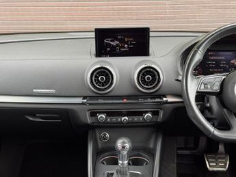 Audi A3 2.0 TFSI Black Edition Sportback S Tronic quattro Euro 6 (s/s) 5