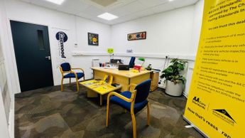 Toyota AYGO 1.0 VVT-i x-play x-shift Euro 6 5dr