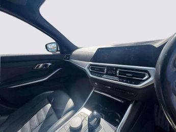 BMW 3 Series 2.0 320d M Sport Auto xDrive Euro 6 (s/s) 4dr
