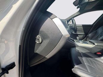 BMW 3 Series 2.0 320d M Sport Auto xDrive Euro 6 (s/s) 4dr