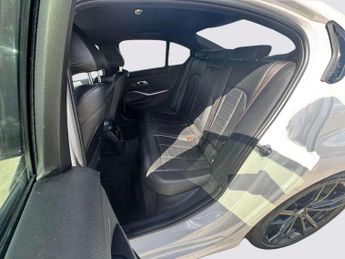 BMW 3 Series 2.0 320d M Sport Auto xDrive Euro 6 (s/s) 4dr