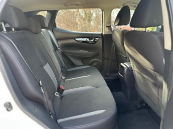 Nissan Qashqai 1.3 DIG-T Acenta Premium DCT Auto Euro 6 (s/s) 5dr