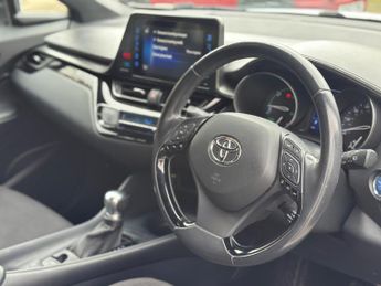 Toyota C-HR 1.8 VVT-h Icon CVT Euro 6 (s/s) 5dr