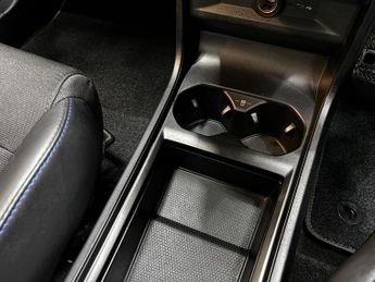 MG MG4 64kWh Trophy Long Range Auto 5dr