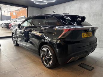 MG MG4 64kWh Trophy Long Range Auto 5dr