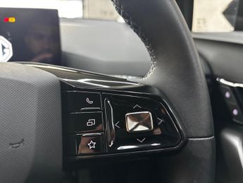 MG MG4 64kWh Trophy Long Range Auto 5dr