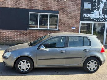 Volkswagen Golf 1.6 FSI S 5dr