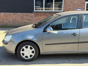 Volkswagen Golf 1.6 FSI S 5dr