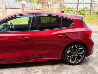 Ford Focus 1.5 EcoBlue ST-Line X Auto Euro 6 (s/s) 5dr