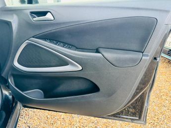 Vauxhall Crossland X 1.2 Turbo SE Nav Auto Euro 6 (s/s) 5dr