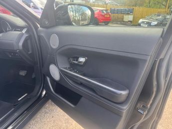 Land Rover Range Rover Evoque 2.2 SD4 Pure Auto 4WD Euro 5 5dr