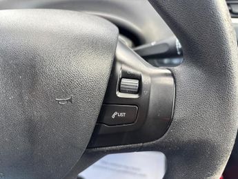 Peugeot 208 1.6 e-HDi Active Euro 5 (s/s) 5dr