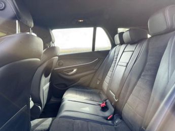 MERCEDES-BENZ E-CLASS 2.0 E220d AMG Line Estate 5dr Diesel G-Tronic+ Euro 6 (s/s) (194