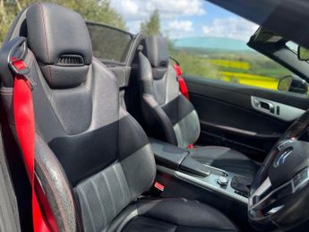 MERCEDES-BENZ SLK 1.8 SLK200 AMG Sport Convertible 2dr Petrol G-Tronic+ Euro 5 (s/