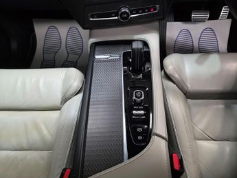 Volvo XC90 2.0h T8 Twin Engine 11.6kWh R-Design Pro Auto 4WD Euro 6 (s/s) 5