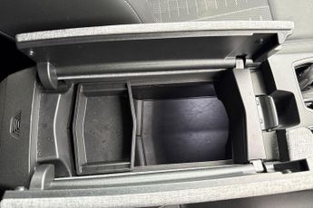 Peugeot E-3008 73kWh GT Auto 5dr