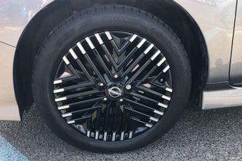Nissan LEAF 110kW N-Connecta 39kWh 5dr Auto