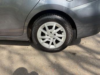 Toyota Prius+ 1.8 VVT-h Icon CVT Euro 5 (s/s) 5dr