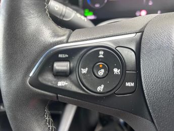 Vauxhall Mokka Electric 50kWh SRi Nav Premium Auto 5dr
