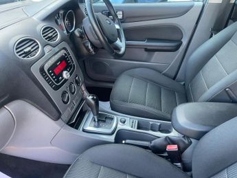 Ford Focus 2.0 Titanium 5dr
