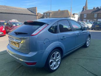Ford Focus 2.0 Titanium 5dr
